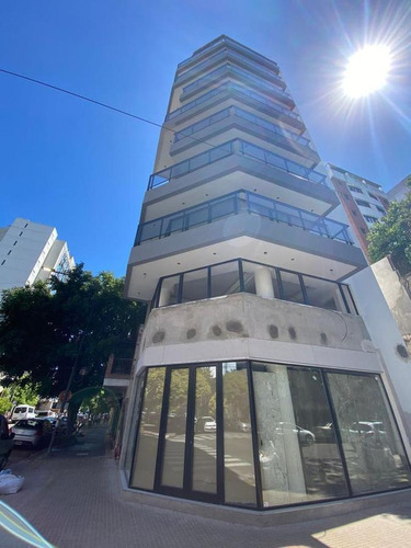 Imagen 1 de 7 de Oficina En Venta - La Plata Centro