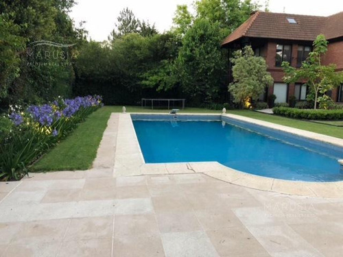 Venta O Alquiler Casa De 5 Dormitorios En Mayling