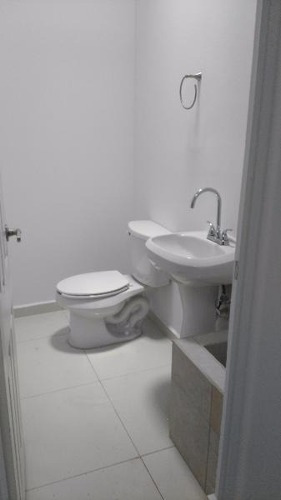 Imagen 6 de 21 de Local Comercial Blvd. Dr. Mora Colonia Las Quintas