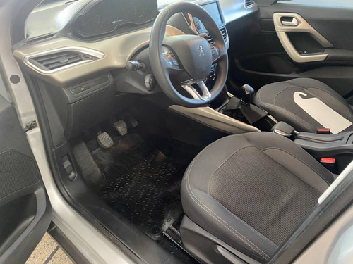 Imagen 8 de 13 de Peugeot 2008 Allure C/nav. Año 2017. Unica Mano