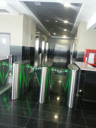 Imagen 9 de 10 de Se Vende Oficina 50m2 Macaracuay 9664