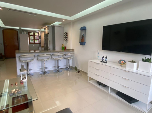 Imagen 8 de 30 de En Venta Moderna E Impecable Casa En Res. Pueblo Viejo.