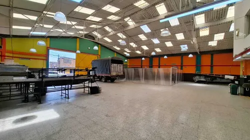 Amplia Bodega Esquinera En Funza (520m2, 15kva). Cod A5815
