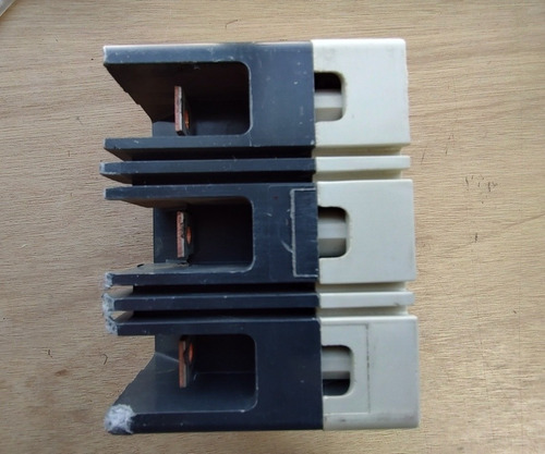 Interruptor Termomagnético 3x100a Eaton (Usado)