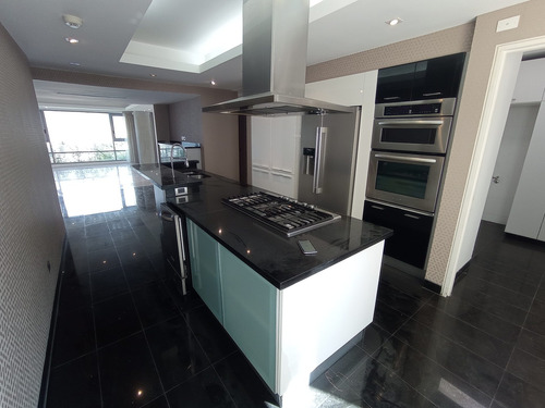 Imagen 15 de 30 de Vendo Apto 268m2 4h/6b/4p Colinas De Tamanaco 8942