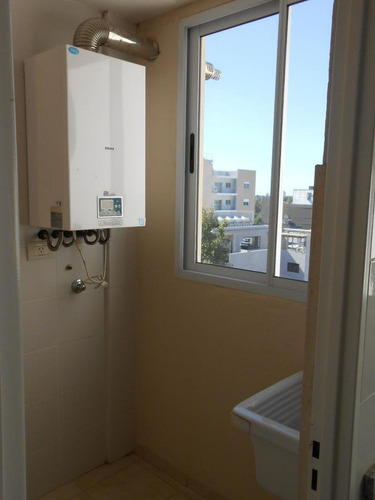 Imagen 13 de 20 de Departamento De 2 Amb. Con Balcon A Estrenar