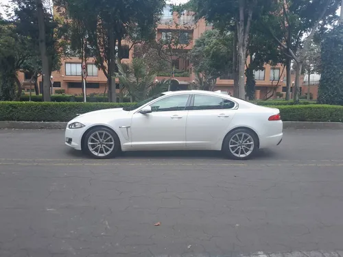 Jaguar XF 2.0 Luxury