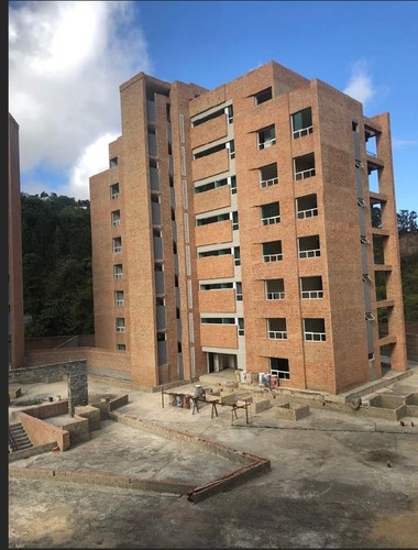 Imagen 4 de 7 de Vendo Pb 143+370m2 3h+s/2.5b+s/2p Solar Hatillo 6336