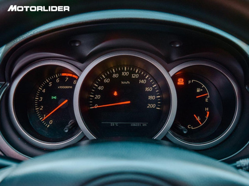 Imagen 15 de 25 de Suzuki Grand Vitara Jlx 2.0 Extra Full| Permuta / Financia