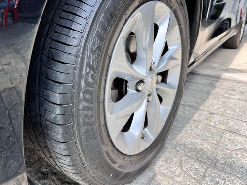 Chevrolet Onix plus 1.0 Lt 4p