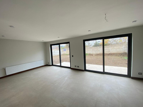 Casa En Arriendo 3d 3b Condominio Tricahue Nogales
