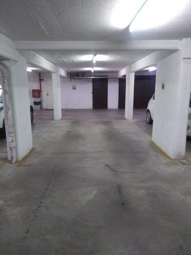 Imagen 2 de 3 de Se Vende Cochera Cubierta En El Edificio Isa 4
