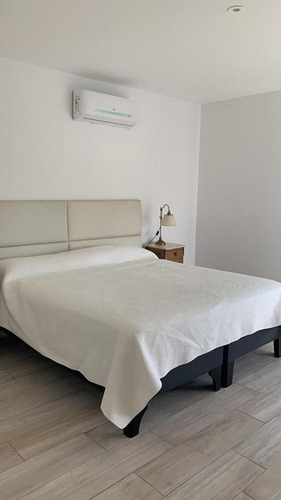 Casa En Venta 3 Dorm. En El Barrio Barbarita