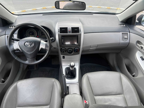 Imagem 11 de 14 de Toyota Corolla 2014 1.8 16v Gli Flex 4p