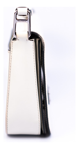 Bolso Prada Blanco Rectangular Con Logo Cert Entrupy (Usado)