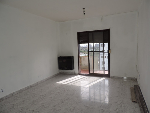 Wilde, S/oportunidad  A Amb. C/balcon 77m2 V/ Panoramica