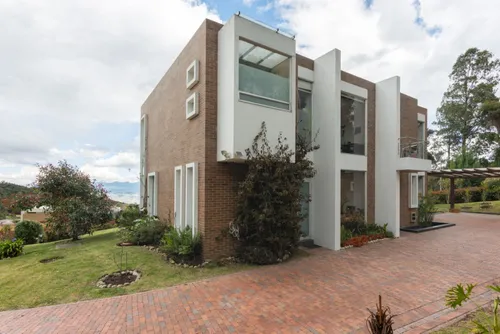 Casa En Venta En Vereda Yerbabuena. Cod V7576