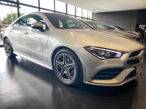 Imagen 8 de 13 de Mercedes Benz Cla200 Amg Line 4*2 At 2023 - 0km Plata Iridio