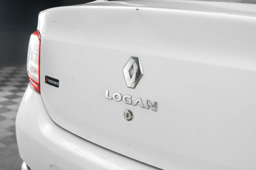Imagen 12 de 25 de Renault Logan Impecable! - Motorland Permuto / Financio