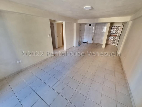 Imagen 13 de 14 de Apto. En Venta Playa Grande #23-13443 Johana Blan 04123368346