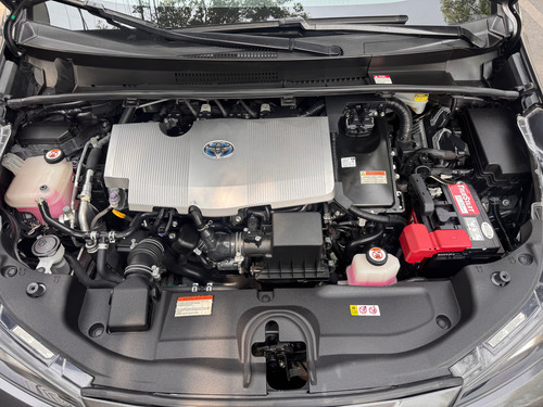 Toyota Prius 1.8 Base Cvt