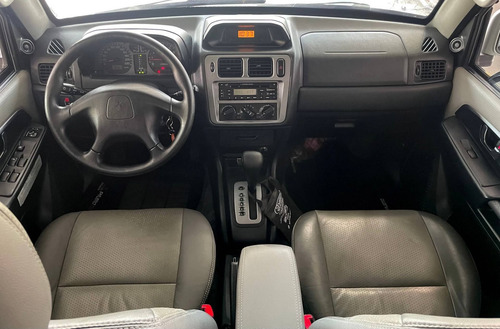 Imagem 3 de 8 de Mitsubishi Pajero Tr4 2.0 4x4 16v 131cv Gasolina 4p