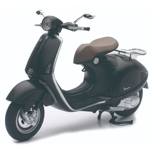 Moto Piaggio Vespa 946 Escala 1:12 New Ray Colección Color Negro