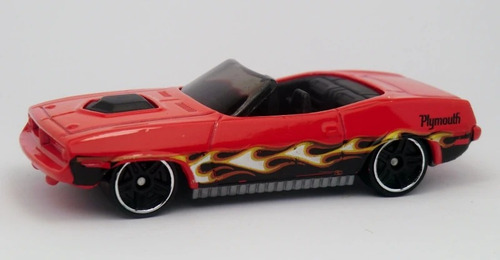 Hot Wheels 2013 '70 Plymouth Barracuda  Diecast Toy