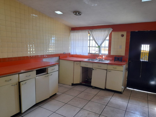 Imagen 6 de 7 de Vendo Casa Fuera De Garita Cerca De Calzada Roosevelt Zona 2 Mixco