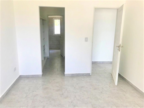 Imagen 6 de 15 de Venta Casa B° C° La Cañada - Los Arces - A Estrenar!!
