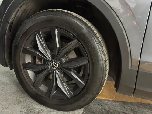Volkswagen Tiguan COMFORTLINE 1.4L TSI DSG 5 OCUP