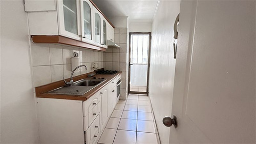 Departamento En Venta De 2 Dorm. En Santiago