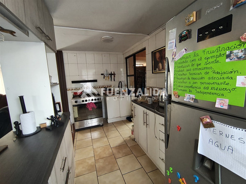Casa En Venta De 3 Dorm. En Puente Alto, Aep