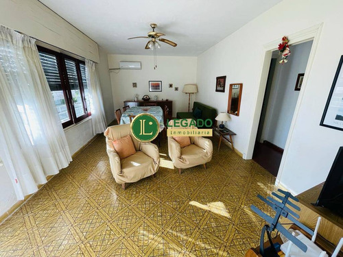 Casa En Venta En Atlántida Muy Buena Ubicación