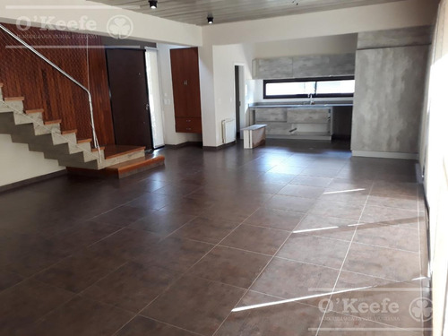 Imagen 4 de 15 de Casa De Estilo Moderno En Venta Con Cuatro Dormitorios En Fincas De Hudson