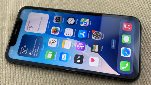 Iphone 11 64gb Preto Novinho E Todo Funcionando! Impecável!! Preto (Usado)