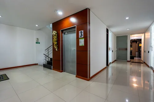 Oficina En Arriendo En La Castellana. Cod A1038737