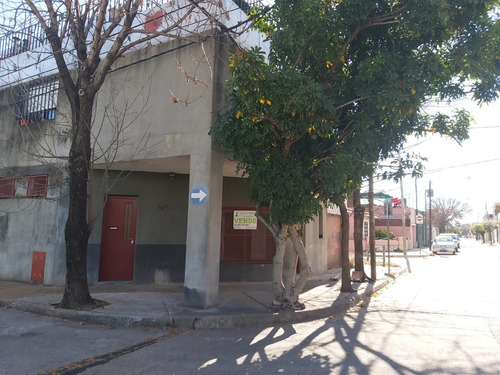 Imagen 1 de 13 de Casa A La Venta, 4 Dormitorios, Terraza, Barrio Ludueña Ros