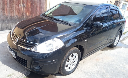 Imagem 2 de 14 de Nissan Tiida 1.8 16v S Flex 4p