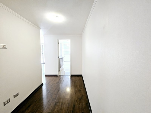 Dpto. En Venta De 3d,2b,1e En Berta Correa