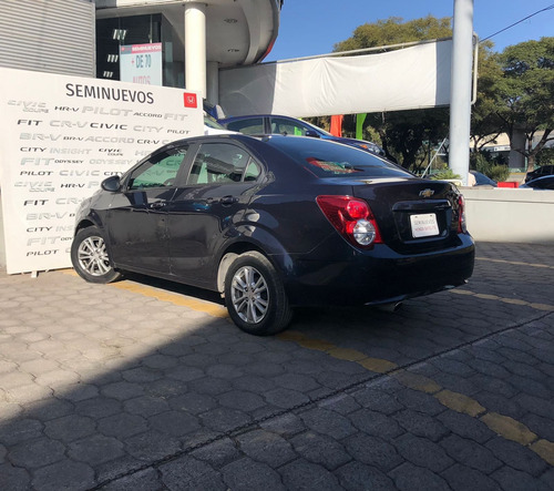 Imagen 7 de 15 de Chevrolet Sonic 2016 1.6 Lt Mt