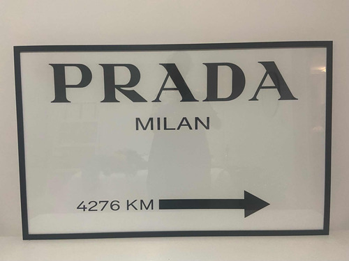 Cuadro Póster Prada Enmarcado En Varilla Negra 90x60 Cm