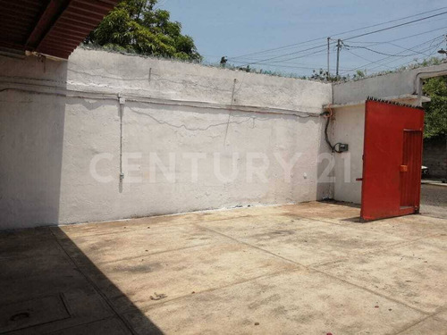 Terreno En Renta En Col. Fernando Lopez Arias, Veracruz, Ver.