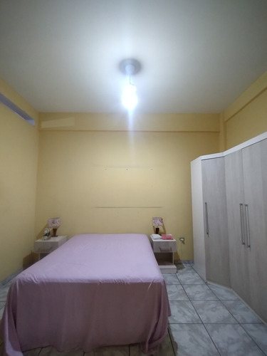 Casa De Três Andares, Próxima Ao Céu Continental.