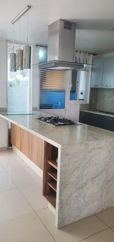 Imagen 5 de 24 de Casa Muy Bonita En Coto Nueva Galicia $3, 900,000