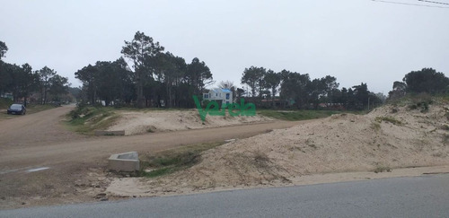Imagen 4 de 7 de Terrenos Sobre La Rambla De Parque Del Plata
