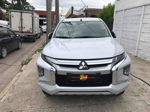 Mitsubishi L200 2.4 Di-d High Power 181cv Cuero 2019