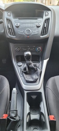 Imagen 19 de 21 de Ford Focus 1.6 S Sedan 2016