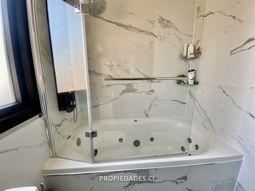 Departamento En Venta De 3 Dorm. En Vitacura