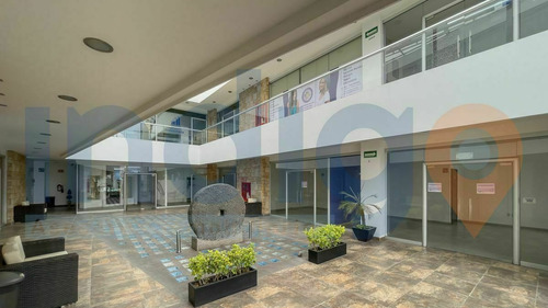 Local En Renta En P.b. En Plaza Comercial En Paseo Constituy
